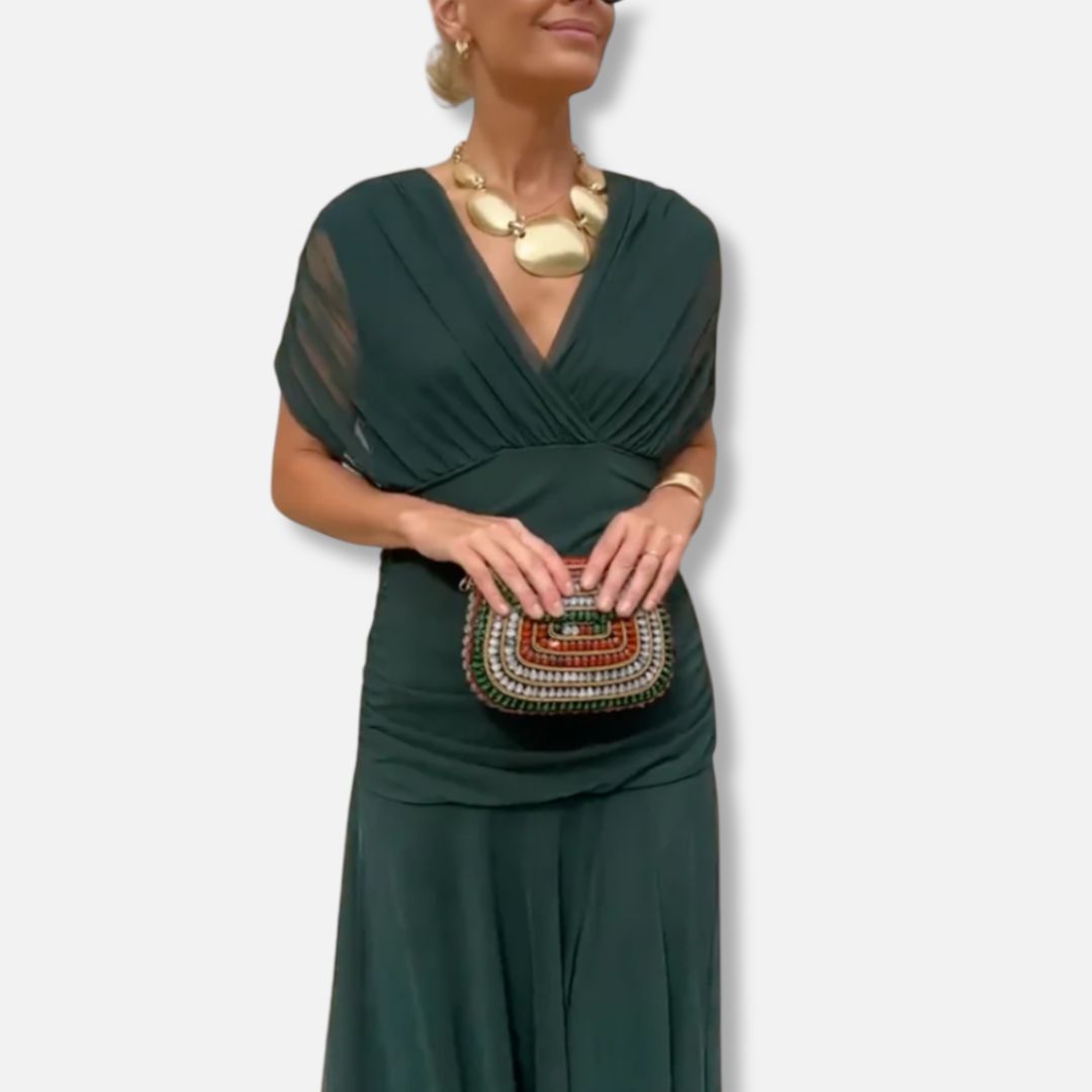 Luna | Elegant Dress With V-Neckline