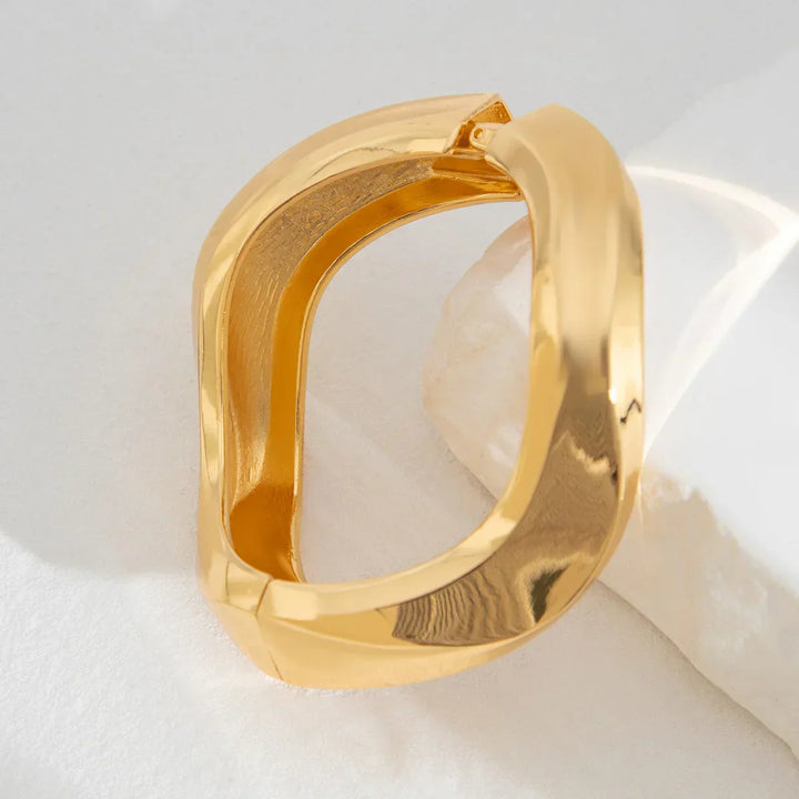 Scarlett | Bangles and Rings